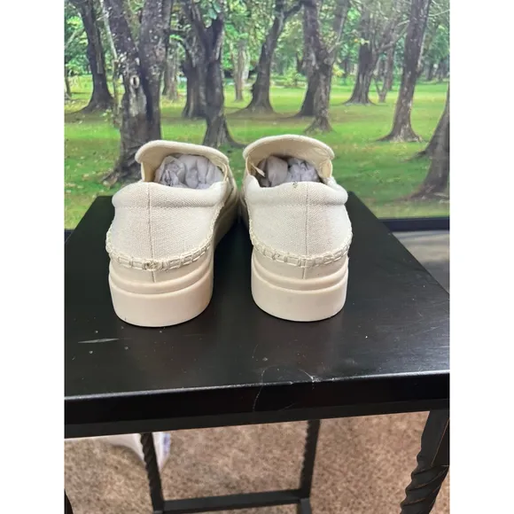 Dolce Vita Women’s Saydi Slip On Ivory Size 9.5