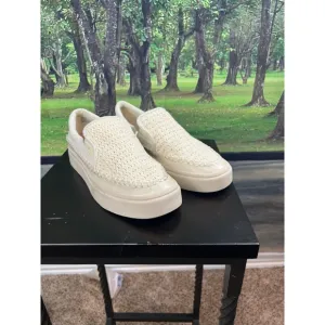 Dolce Vita Women’s Saydi Slip On Ivory Size 9.5