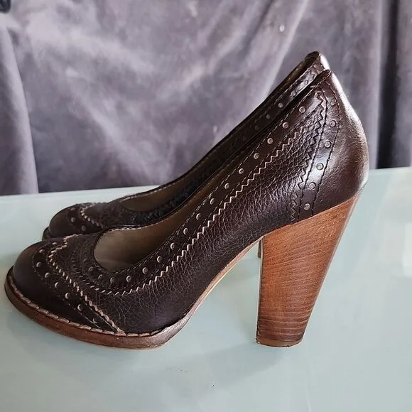 Dolce &amp; Gabbana Leather Oxford Heels