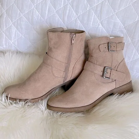Dolce Vitta Boots