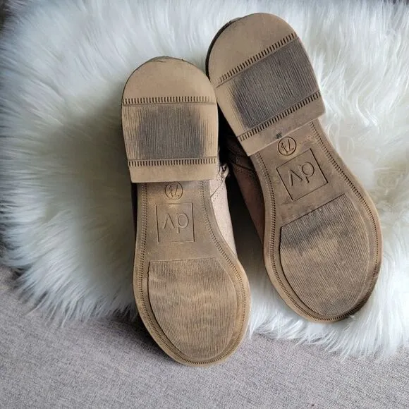 Dolce Vitta Boots