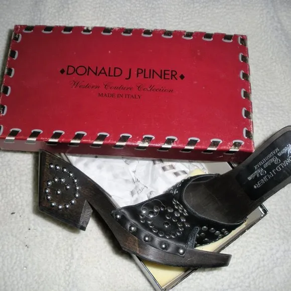 Donald Piner NEW IN BOX Western Couture Collection womens shoes