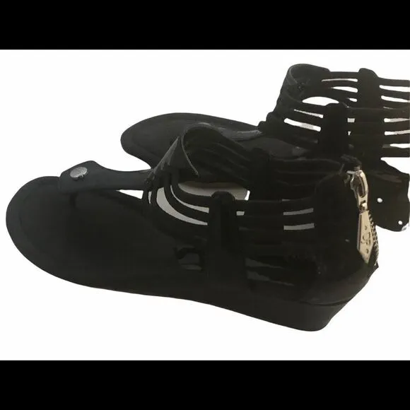 Donald Pliner Black Patent Leather Wedge Sandals Size 7.5
