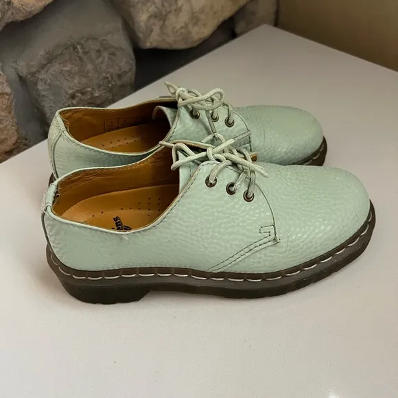 Dr. Martens 1461 Oxford Shoes in Mint Size 5