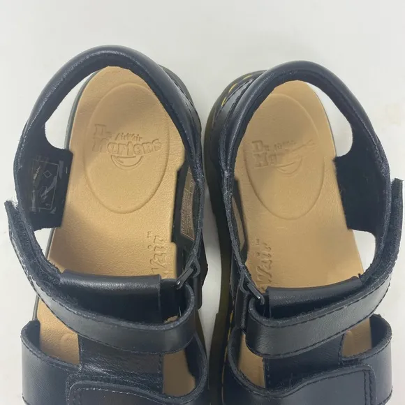 Dr. martens black sandal
