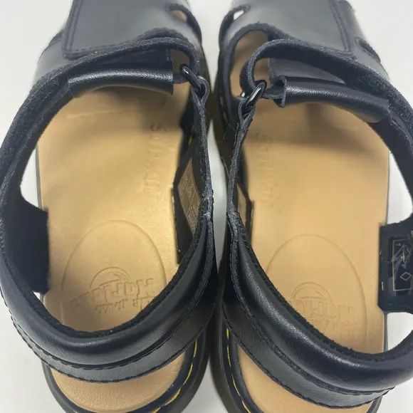 Dr. martens black sandal