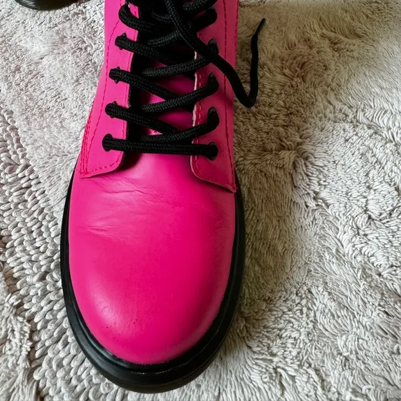 Dr Martens boots hot pink kids
