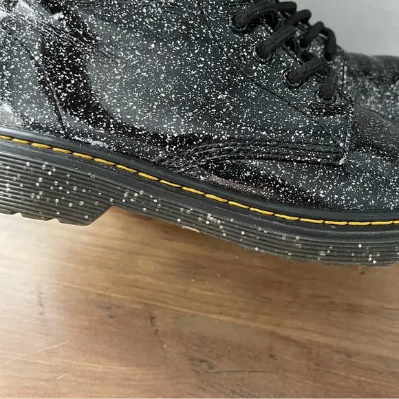 Dr. Martens Kids Boots Black with Speckles