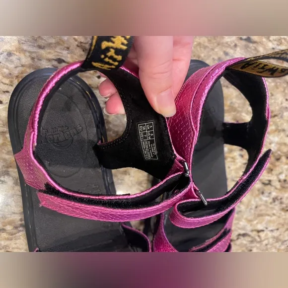 Dr Martens Klaire J Slingback Sandals Girls Size 6 youth Pink Reptile Emboss NEW