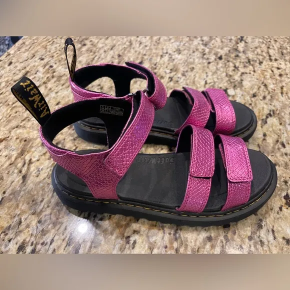 Dr Martens Klaire J Slingback Sandals Girls Size 6 youth Pink Reptile Emboss NEW