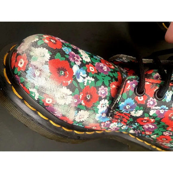 Dr. Martens Pascal Black Wild Poppy US 6 EU 37‎ UK 4 1460 Boot VTG Floral Docs