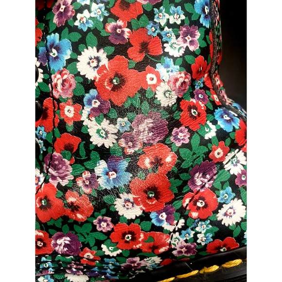 Dr. Martens Pascal Black Wild Poppy US 6 EU 37‎ UK 4 1460 Boot VTG Floral Docs