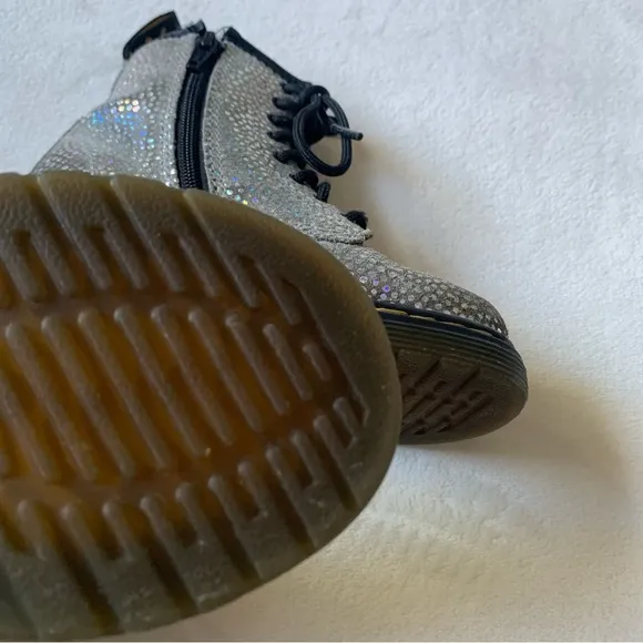 Dr. Martens Pascal Iridescent Toddler Boots Size 9