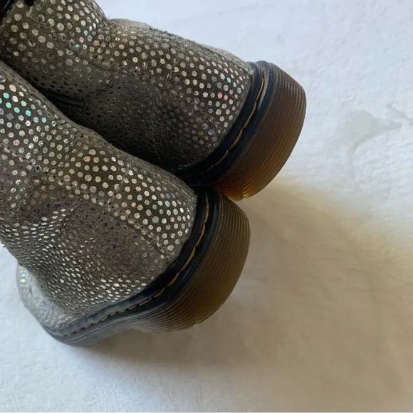 Dr. Martens Pascal Iridescent Toddler Boots Size 9