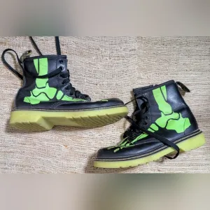 Dr. Martens • Skelly Boots Youth | Glow in the Dark