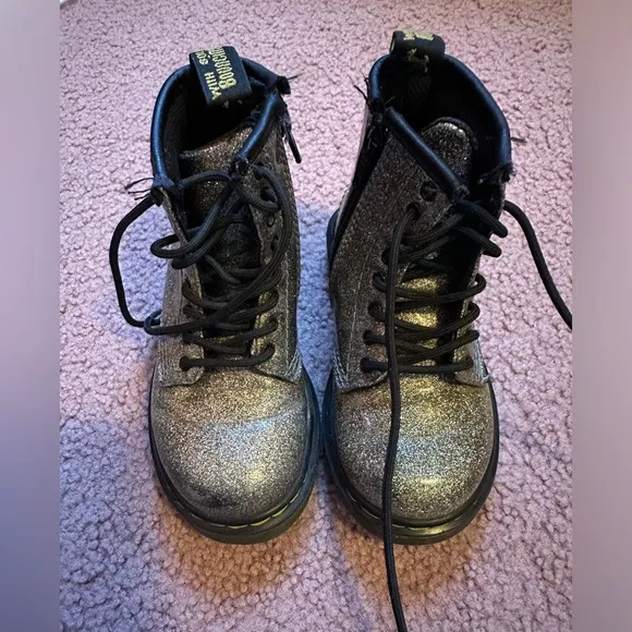 Dr. Martens toddler 8 glitter sparkle boots with zipper