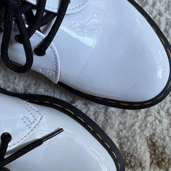 Dr. Martens White Leather Unisex Shoes