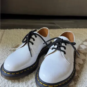 Dr. Martens White Leather Unisex Shoes