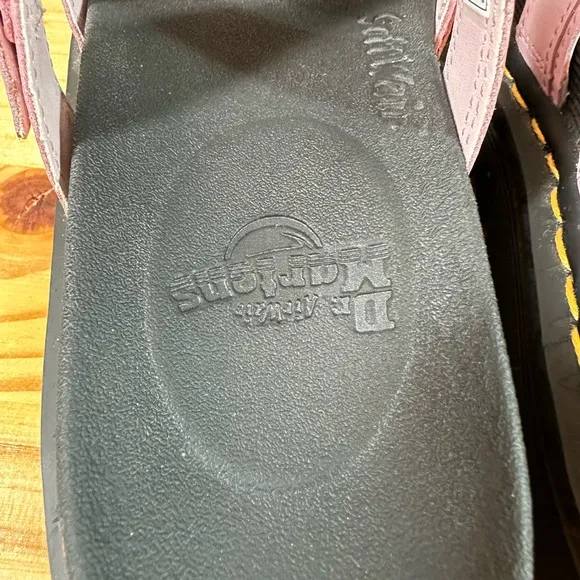 Dr. Martens Women's Blaire Beautiful Black /Pink Slide Sandals Sz 8