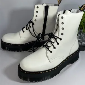 Dr Martens JADAN WHITE