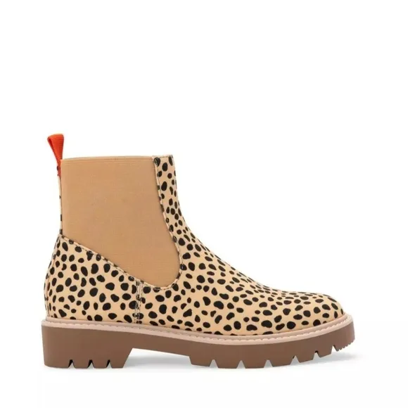 DV by Dolce Vita Pepper 9.5 Leopard Cheetah animal print Chelsea boot