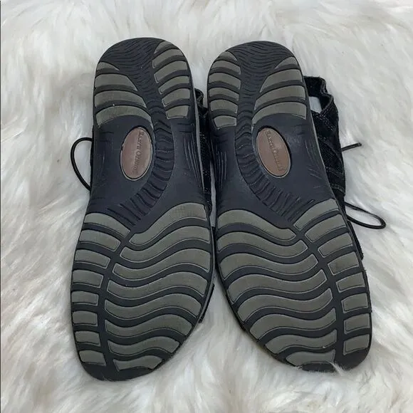 Earth Origins Sassy Black Suede Sandals Sz…