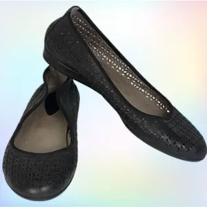 ECCO Black Touch Laser Cut Ballerina Leather flats Size 39US Size 8