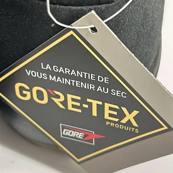 ECCO. GORE-TEX BOOTS   For MEN SIZE  5.5