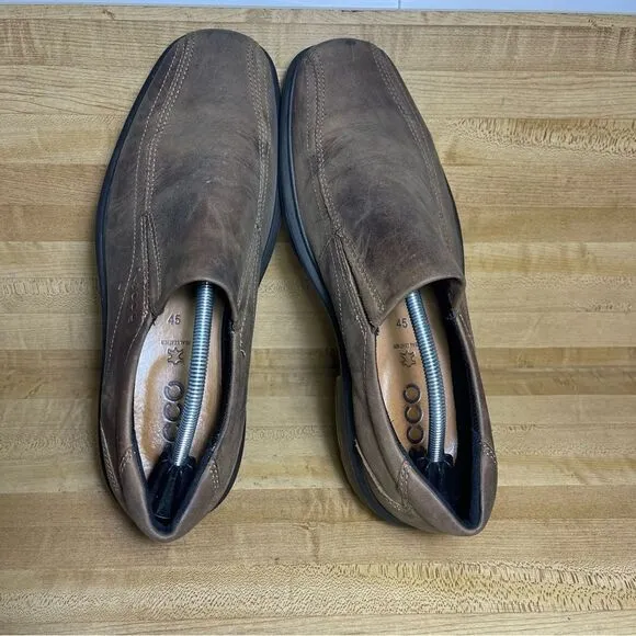 Ecco Helsinki 2.0 size EU 45 US 11/11.5  Leather Slip On Mens Shoes Brown