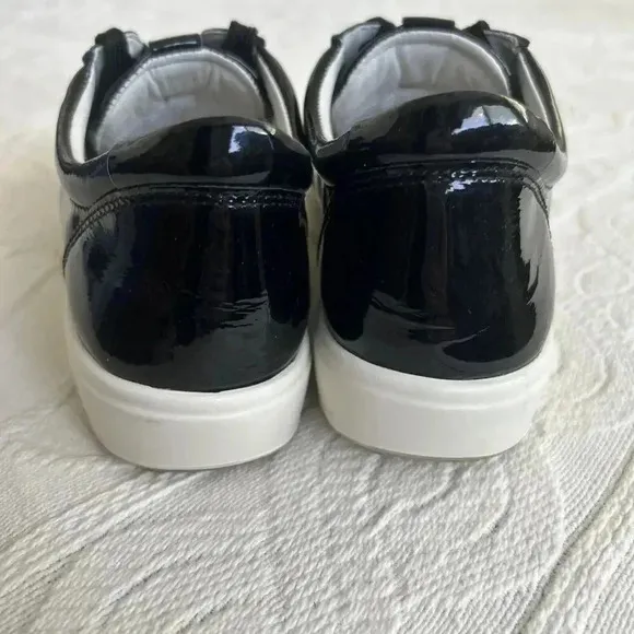 ECCO Soft 7 Womens Size 37 (US 6-6.5) Black Patent Leather Casual Sneakers Shoes