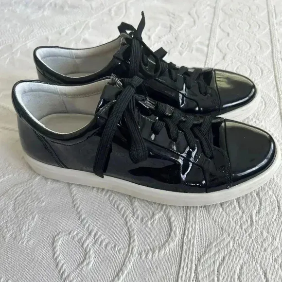 ECCO Soft 7 Womens Size 37 (US 6-6.5) Black Patent Leather Casual Sneakers Shoes