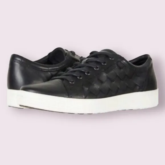 Ecco Soft Woven Black Leather Tie Sneaker