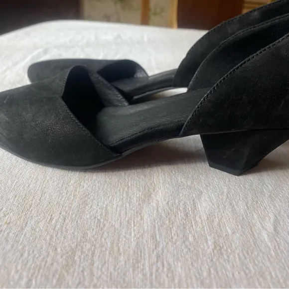 Eileen Fisher Women's Black Flats