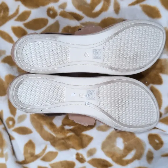 Eileen Fisher Women's Tan Sandals