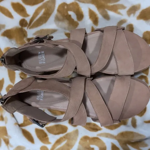 Eileen Fisher Women's Tan Sandals