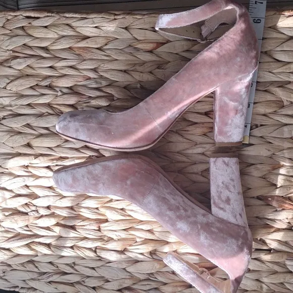 Elaine Turner Norma pink crushed  Velvet  Mary Jane 8.5