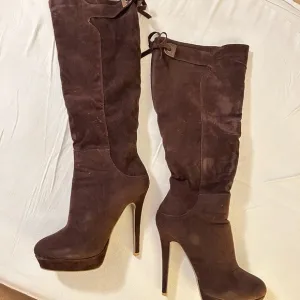 Elegant Brown Knee-High Boots