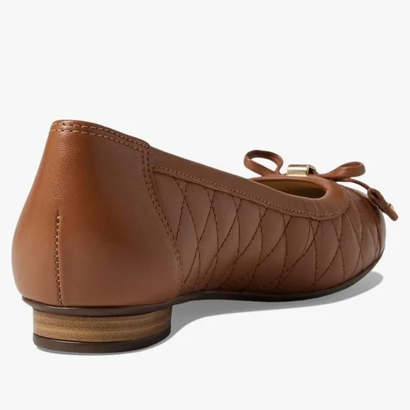 Elegant Brown Quilted Ballet Flats