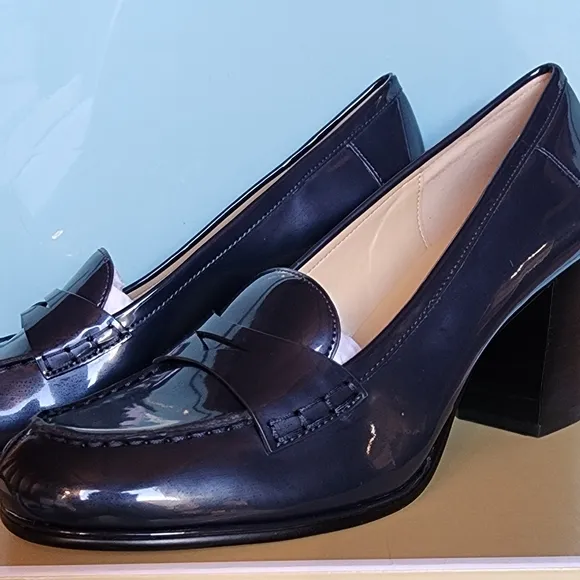 Elegant Navy Women's Loafers
