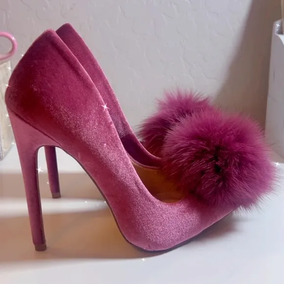 Elegant Velvet Pink Pom Pom slip on party high heels size 7