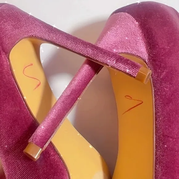 Elegant Velvet Pink Pom Pom slip on party high heels size 7