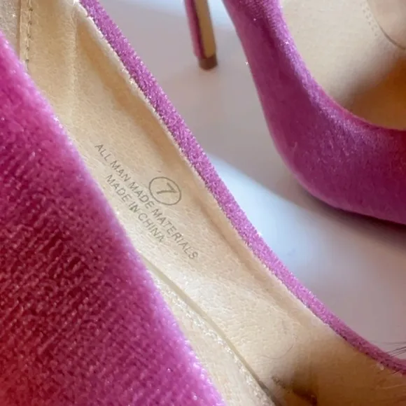 Elegant Velvet Pink Pom Pom slip on party high heels size 7