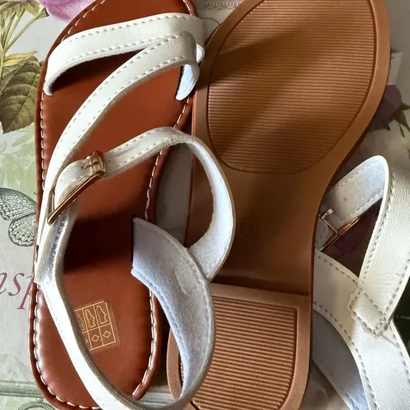 Embroidered Brown Sandals