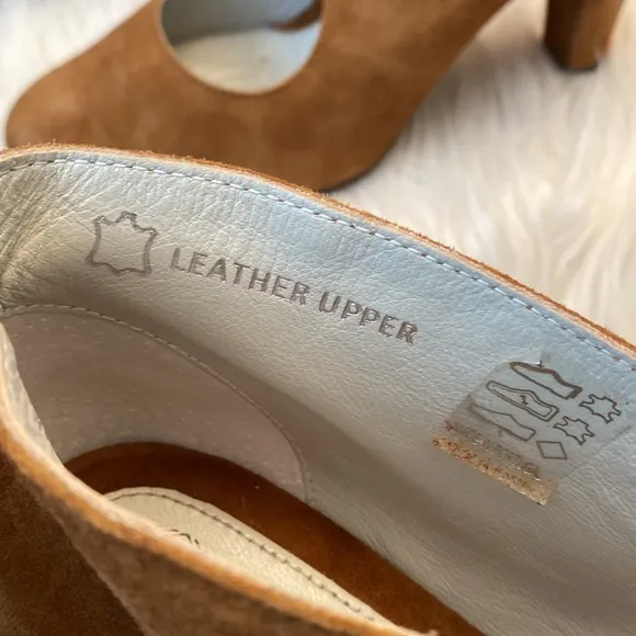 Eric Michael Suede Heels/Booties, Size 5.5