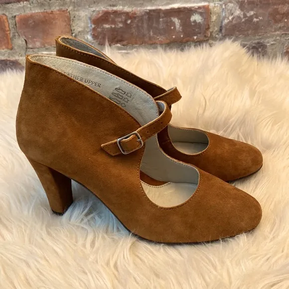 Eric Michael Suede Heels/Booties, Size 5.5