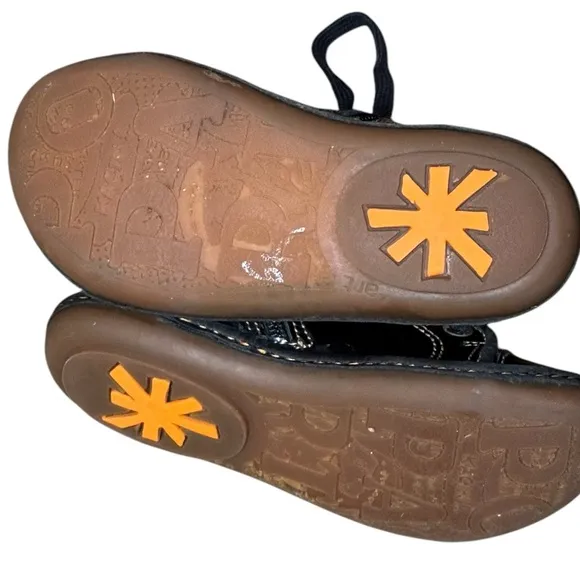 EU 30/ US 13 Rare vintage Patent sneakers by the Art Company