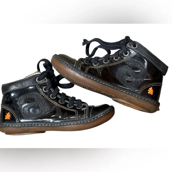 EU 30/ US 13 Rare vintage Patent sneakers by the Art Company