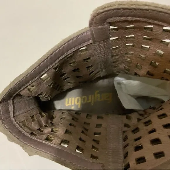 EUC Anthropologie Gray Faryl Robin Bow Tied Cut out Botties Boots 7 shoes heels