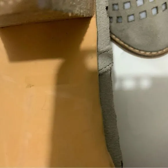 EUC Anthropologie Gray Faryl Robin Bow Tied Cut out Botties Boots 7 shoes heels