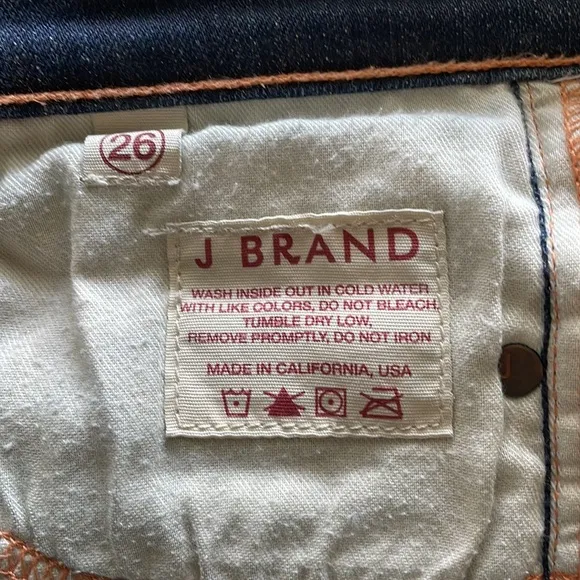 EUC J BRAND sz26 cropped “the skinny” Jeans in “”ink” excellent condition!